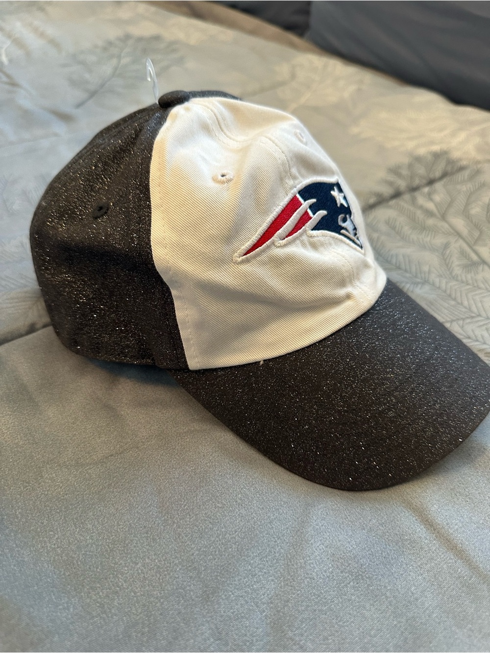 NWTS NFL Womens New England Patriots White & Navy Logo Cap Glitter OS - Picture 4 of 10